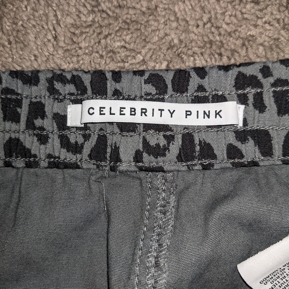 Celebrity Pink Grey Cheetah Cotton Pants - Picture 4 of 7